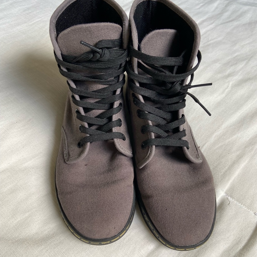 Gray Dr.Marten Shoreditch Canvas Boots